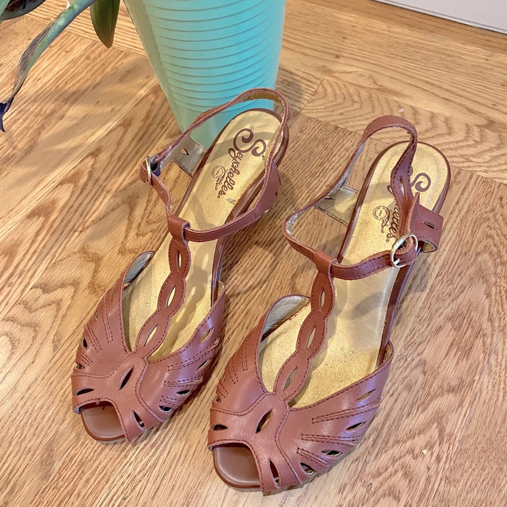 Seychelles Leather Sandals